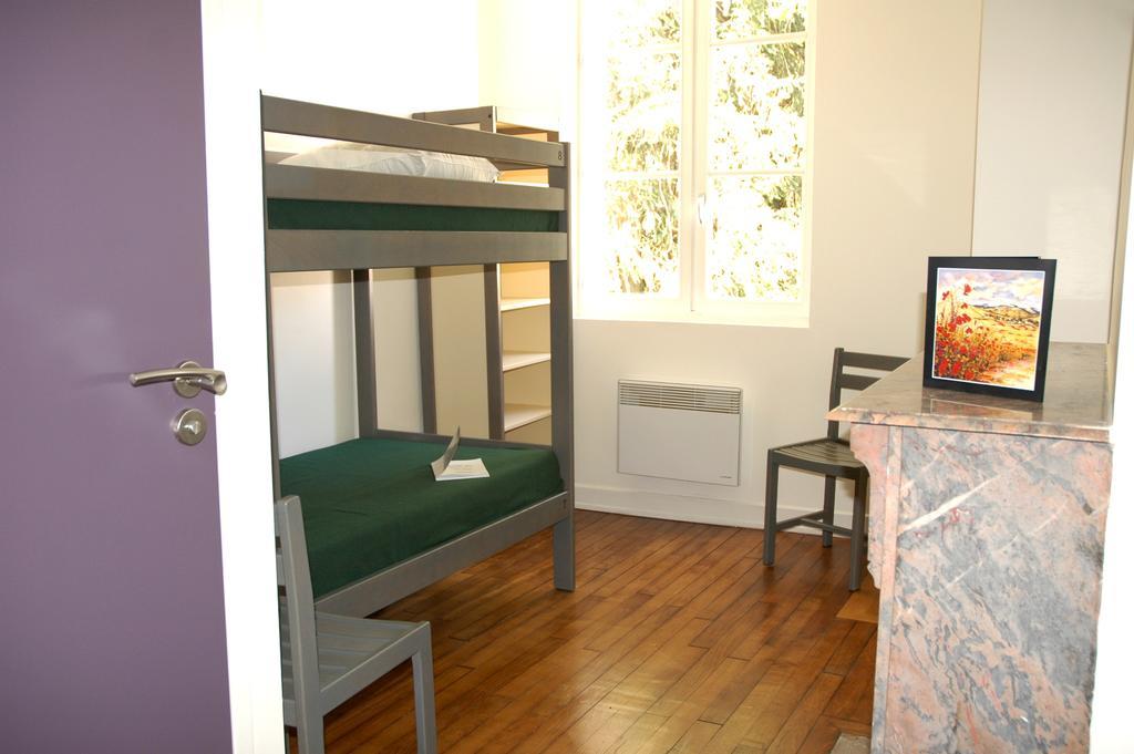 Hostel La Maison Des Randonneurs Auxerre Zimmer foto