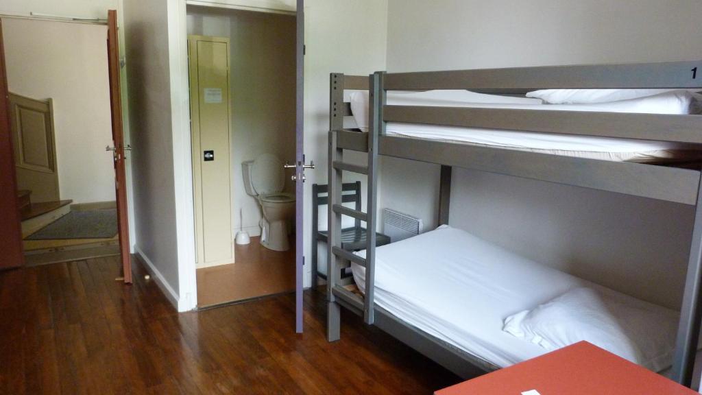 Hostel La Maison Des Randonneurs Auxerre Zimmer foto